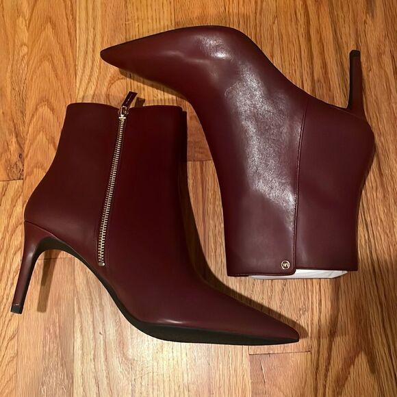 New Michael Kors Burgundy Alina Flex Leather Bootie Size 6 - Picture 1 of 4